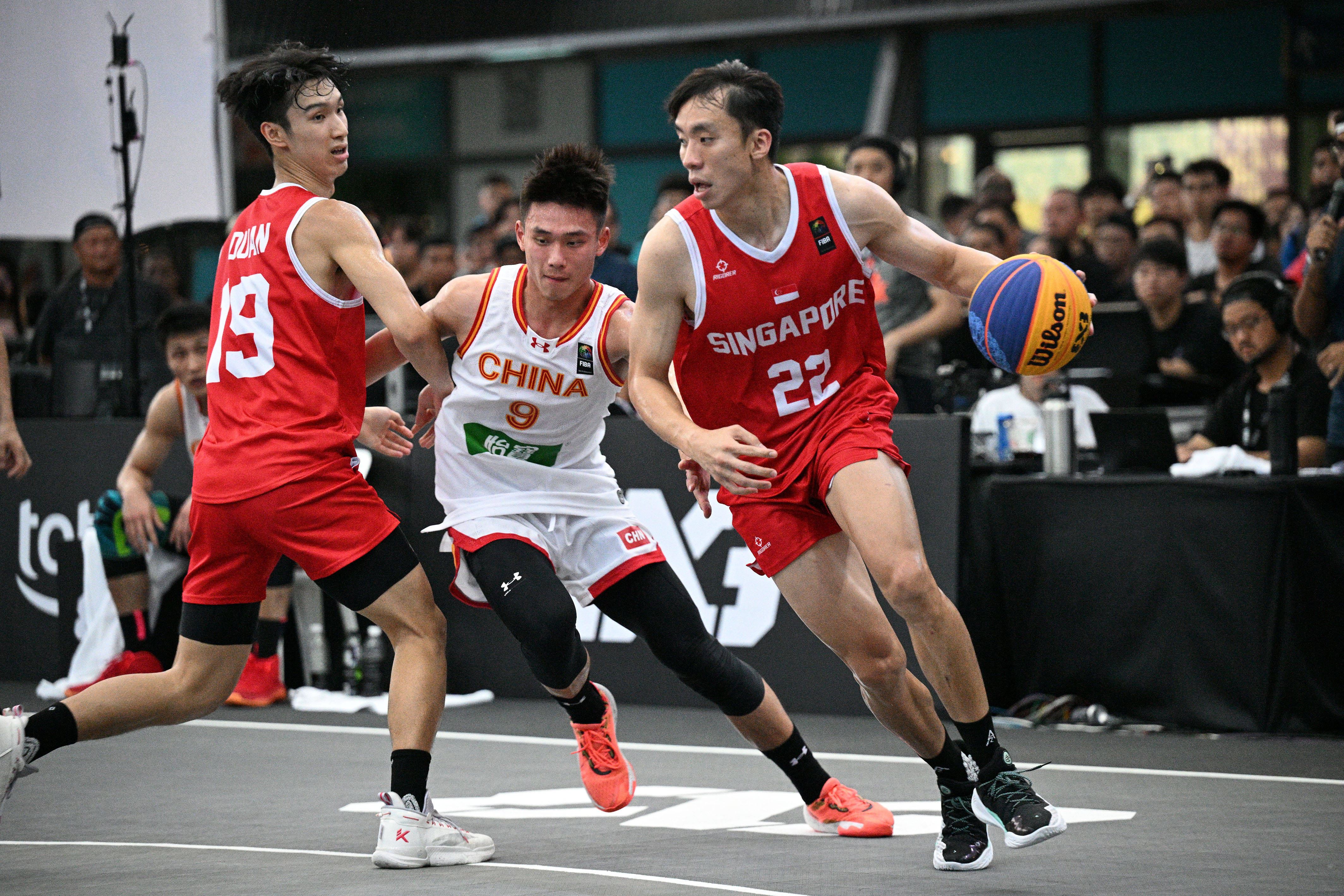 米乐官网-球队参加国际篮球赛事备受关注