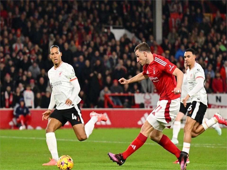 米乐m6官网入口-法兰克福球员独中光彩，帮助球队赢球连连